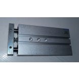 Festo DPZ-20-50-P-A-KF kettős dugattyúrúd-henger