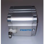 Festo ADVU-63-40-P-A pneumatikus kompakt henger