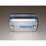 Festo ADVU-32-40-AP pneumatikus munkahenger