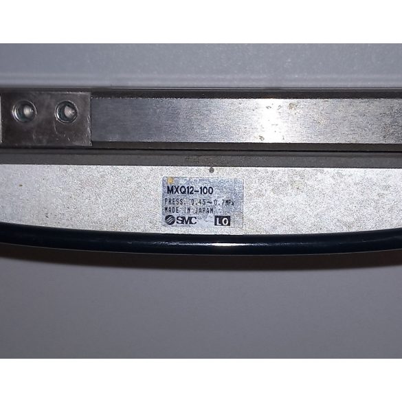 SMC MXQ12-100 pneumatikus szánegység