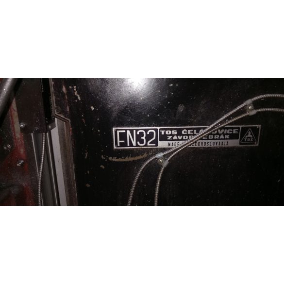 FN 32 szerszámmarógép