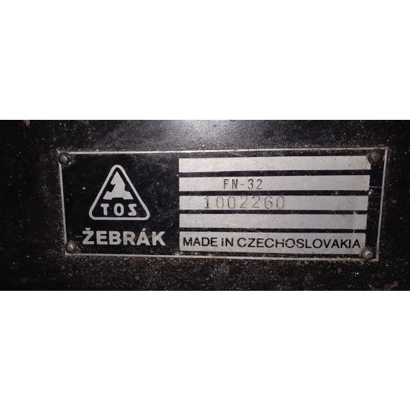FN 32 szerszámmarógép